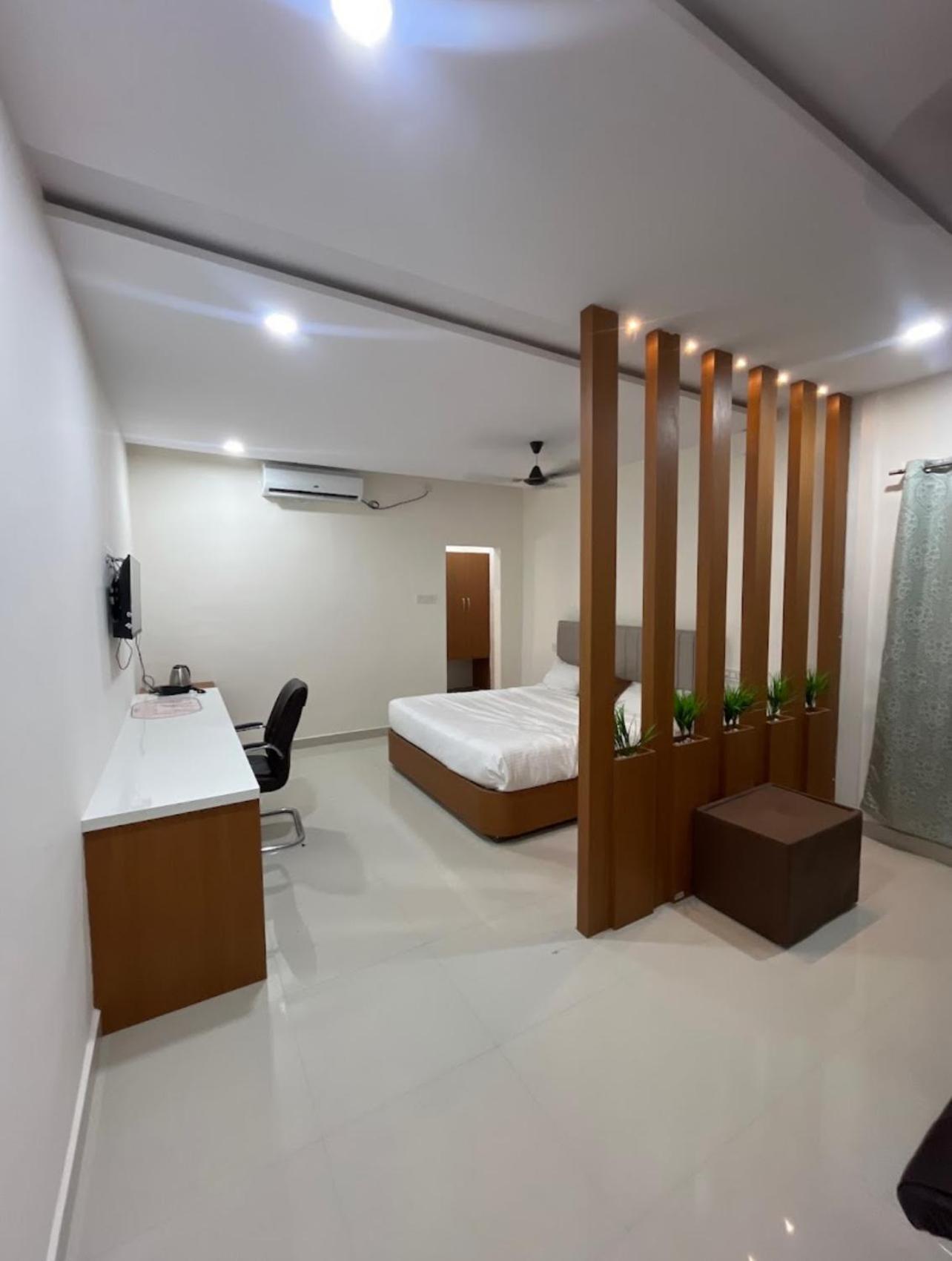 Mancherāl Sunshine Residency酒店 外观 照片